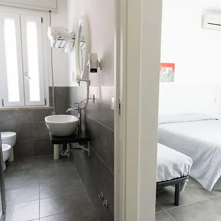 Hotel Eugenio 2*