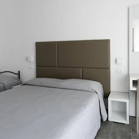 Отель Eugenio 2*