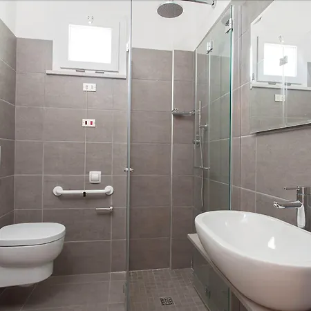 Eugenio 2* Чезенатико