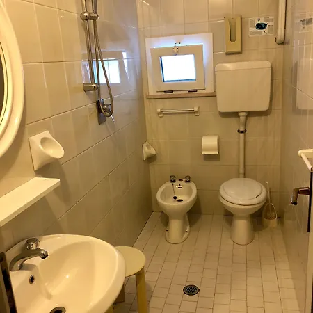 Hotel Eugenio 2*